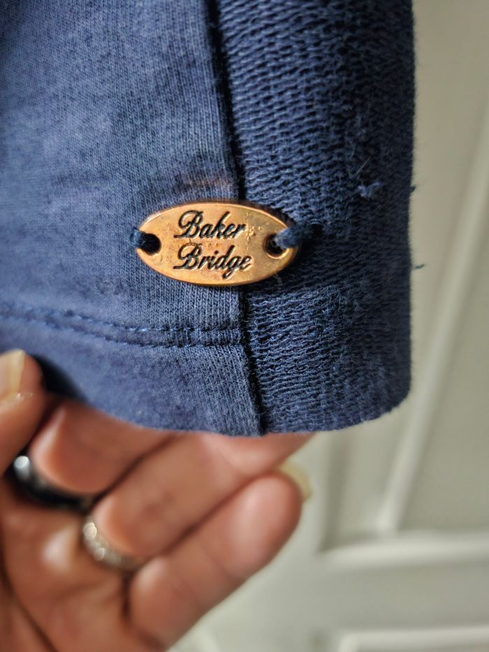 Pull/sweat 8 ans - photo numéro 4