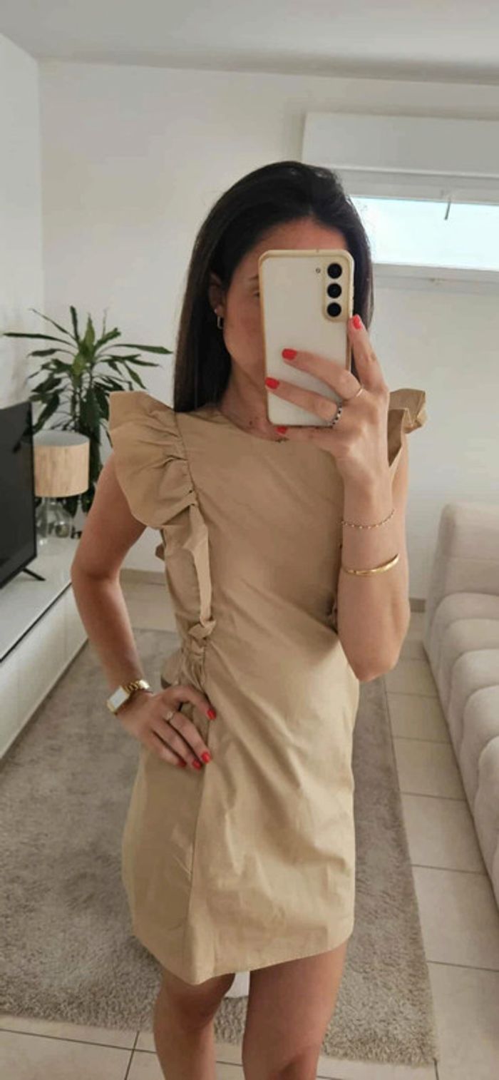 Robe Zara camel en excellent état. - photo numéro 2