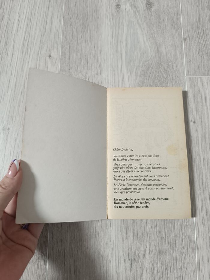 Livre Duo série Romance - photo numéro 3
