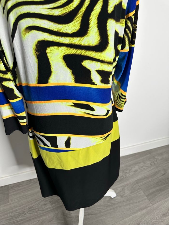 Robe zébrée bariolée jaune et bleue Frank Lyman t46 3XL - photo numéro 7