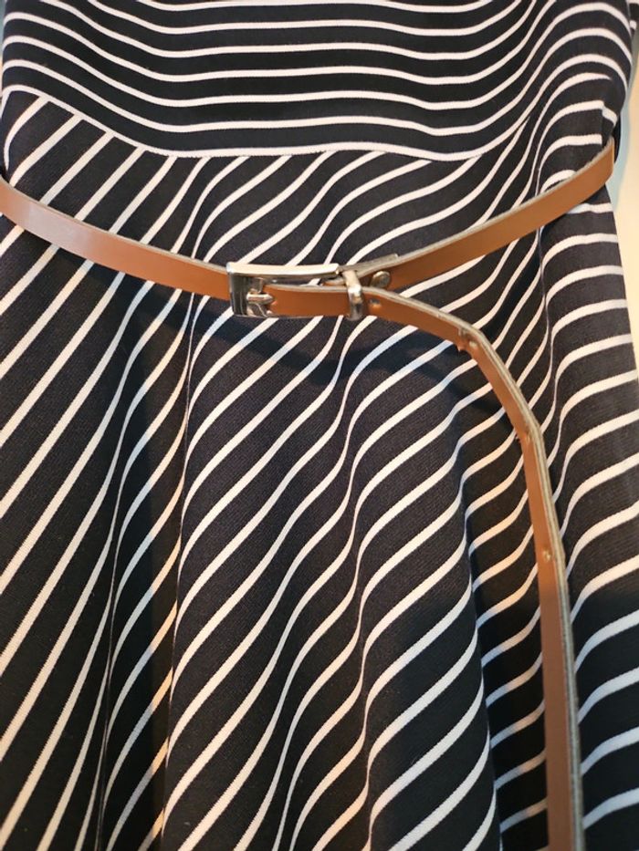 Robe Vero moda neuve - photo numéro 2