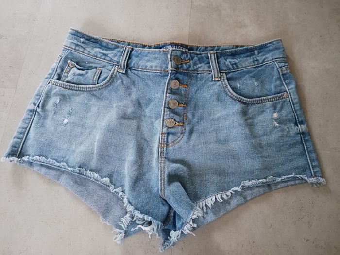 Short en jean taille 40 Jennyfer Neuf - photo numéro 2