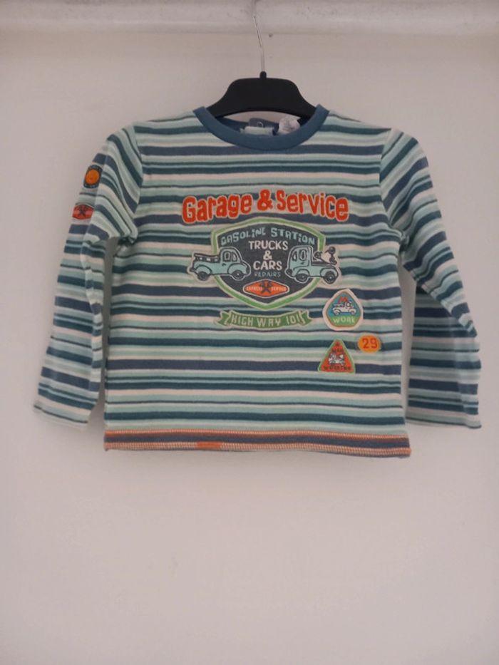 Tshirt taille 24mois