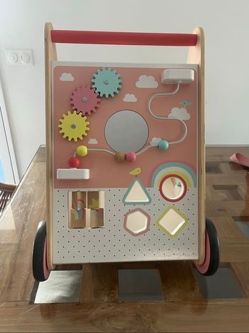 Chariot de marche bébé