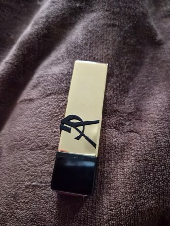 Rouge à lèvres Rouge pur couture R1966 de Yves Saint Laurent 