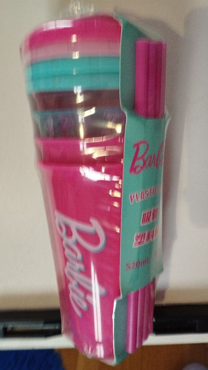 Lot de gobelets barbie neufs avec étiquette - photo numéro 6