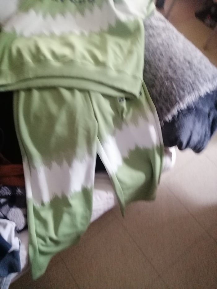 Vend lots de vêtements - photo numéro 3