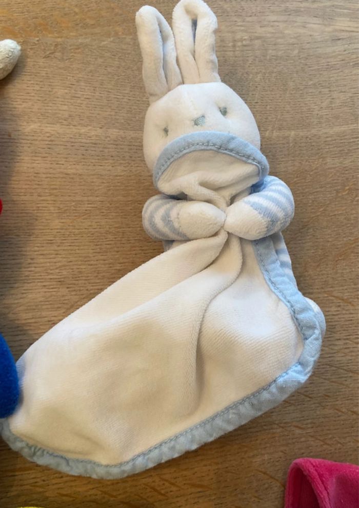 Lot de 13 petites peluches et une girafe Sophie - photo numéro 5