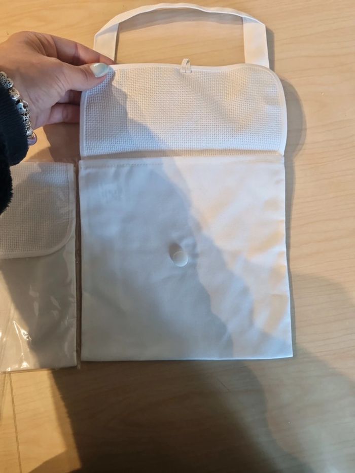 2 petits sacs à broder - photo numéro 3