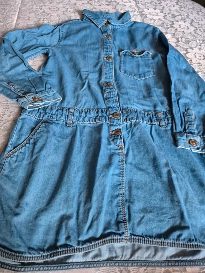 Robe en jean Zara T 7 ans - photo numéro 2