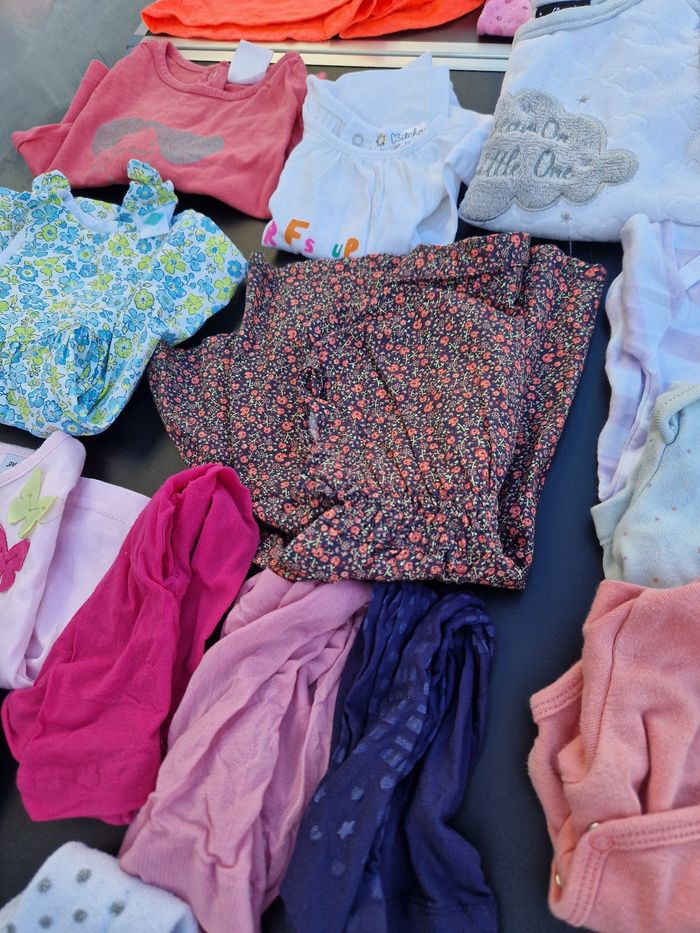 Lot vêtements 3mois fille N 1 - photo numéro 5