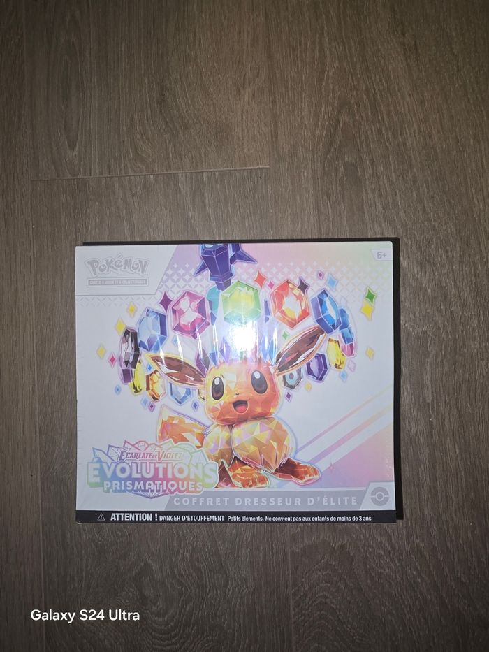 Pokemon coffret dresseur d'élite etb evolutions prismatiques 8.5 défaut de scellage - photo numéro 3