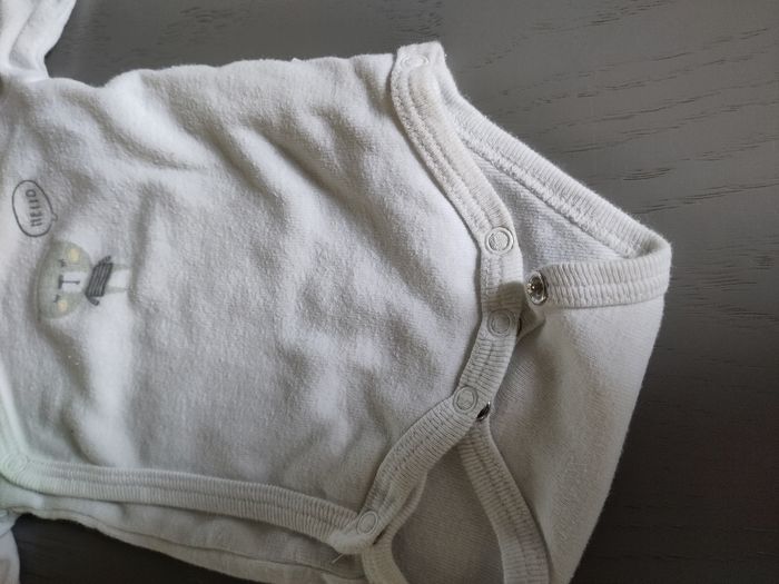 Lot bodies manches longues taille 1 mois - photo numéro 2