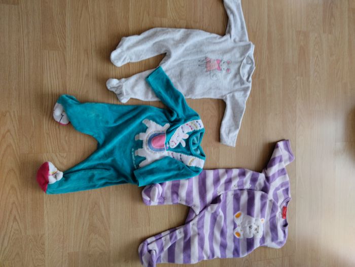 lot de 26  articles fille 6 mois - photo numéro 9