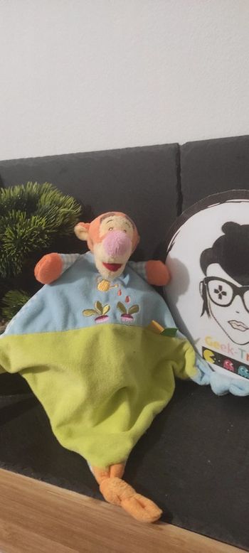 doudou tigrou  arrosoir radis bleu vert orange noeuds carreaux vichy disney