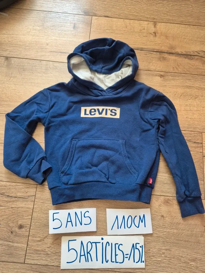 Pull à capuche rose Levi's – 5 ans / 110 cm