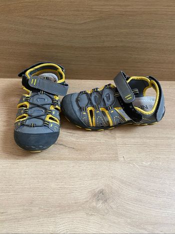 Sandales de marche 32