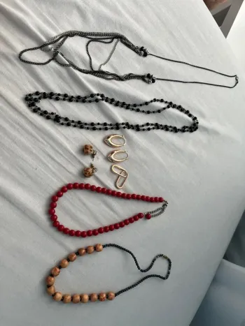 Lot bijoux