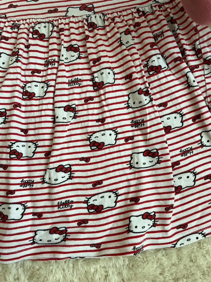 Robe Hello Kitty, 4 ans - photo numéro 3