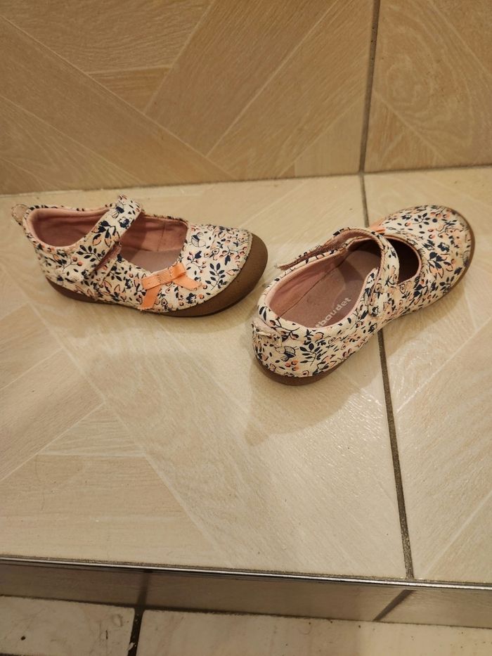 Babies à fleurs