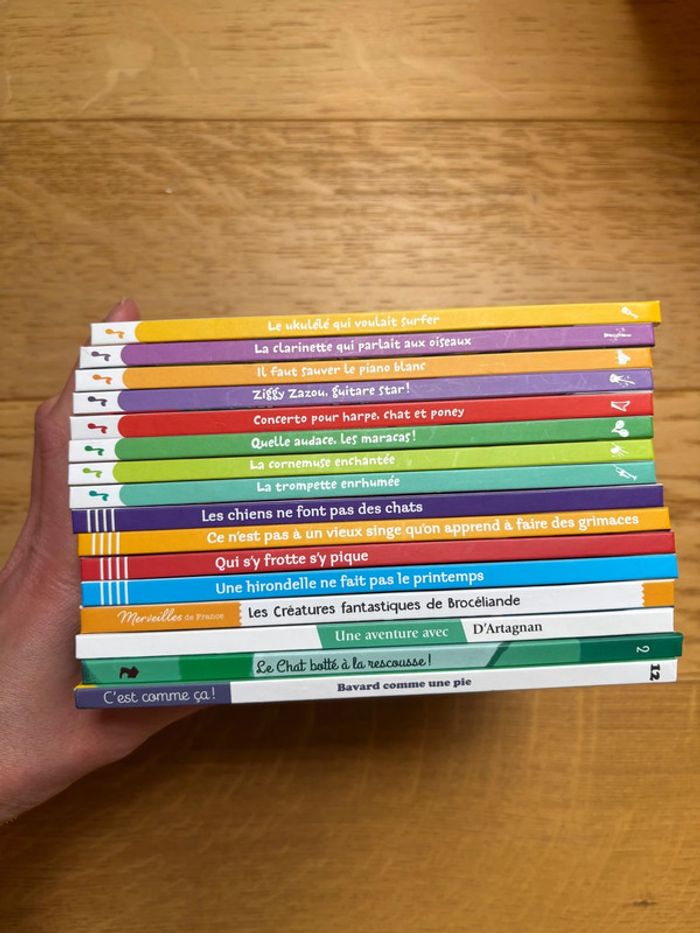 Lot de 16 livres Hachette Jeunesse - photo numéro 2