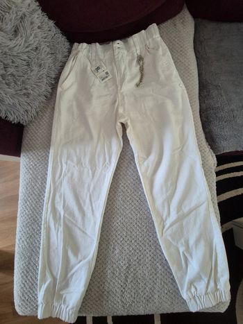 Pantalon blanc cargo jogger jennyfer neuf taille 40