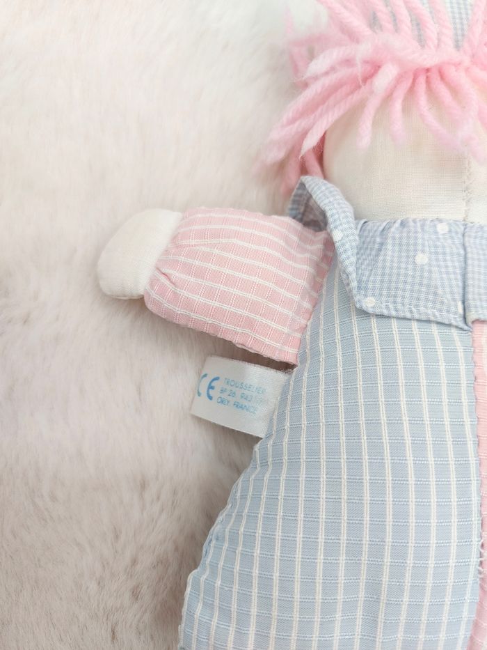 Ancien doudou petite peluche clown TROUSSELIER blanc bleu rose 19,5 cm Vintage - photo numéro 6