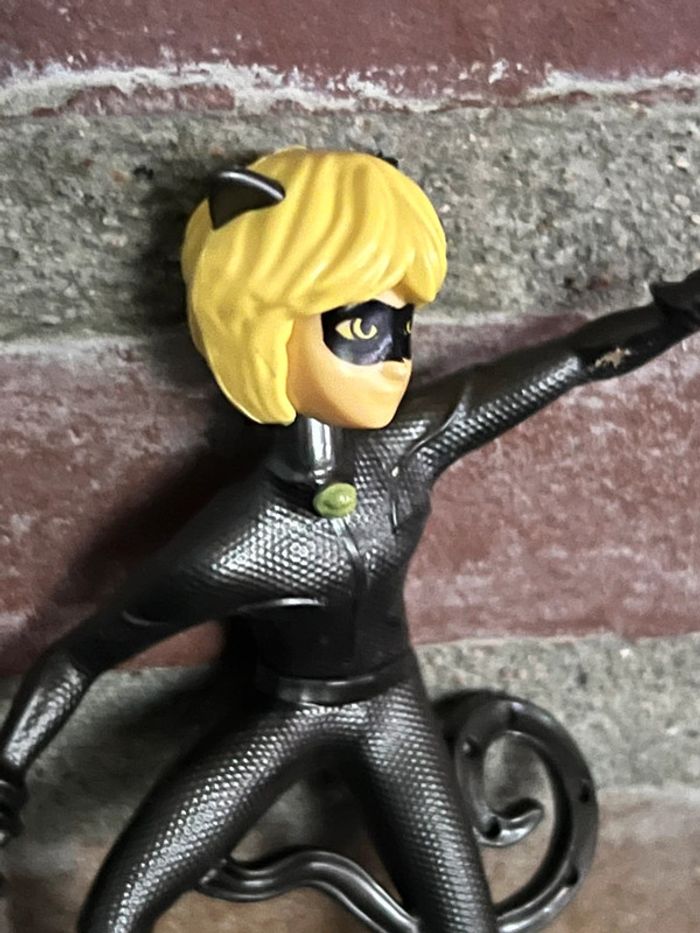 Miraculous / chat noir - photo numéro 2