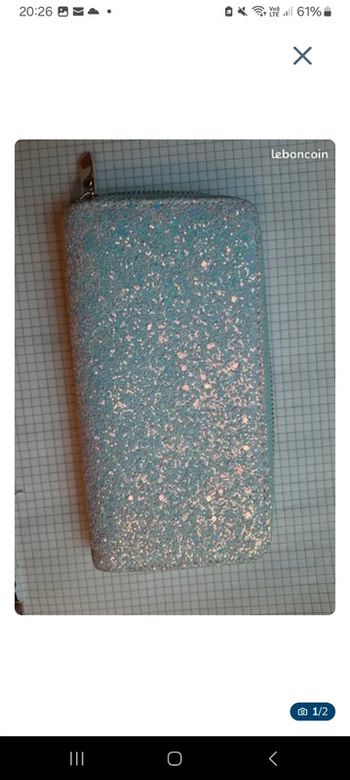 Porte feuille en paillettes neuf