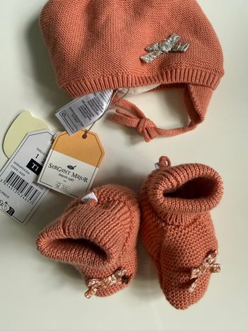 Bonnet et chaussons bébé 