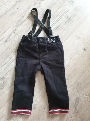 Pantalon avec bretelles Kitchoun 18 mois