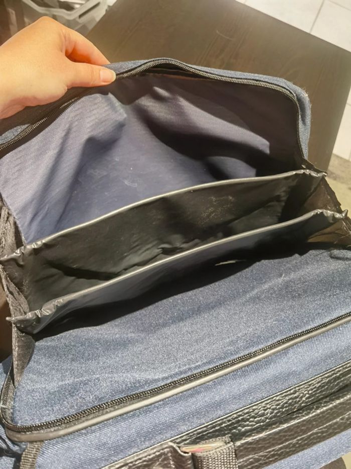 Sac pour pc portable avec lanière - photo numéro 6