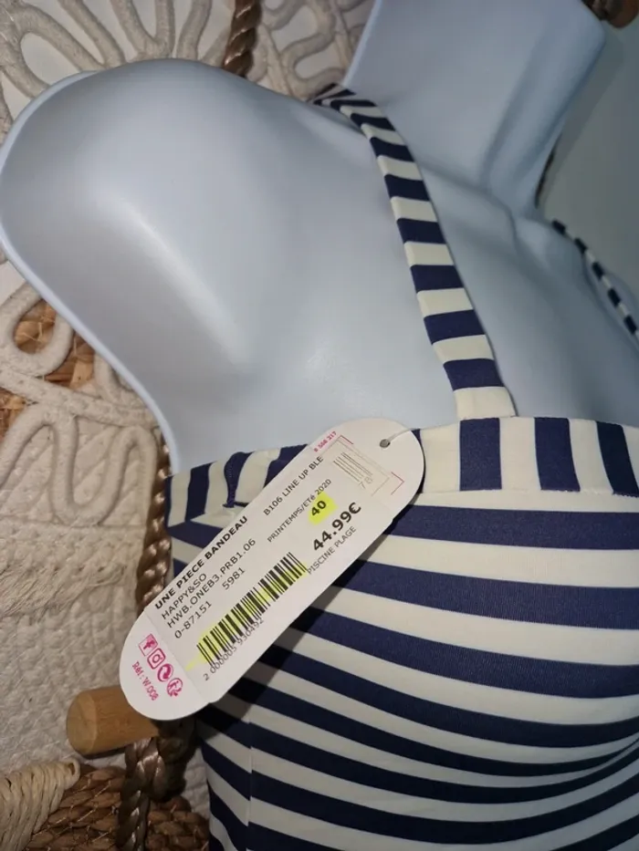 Maillot de bain 🚺 - photo numéro 3
