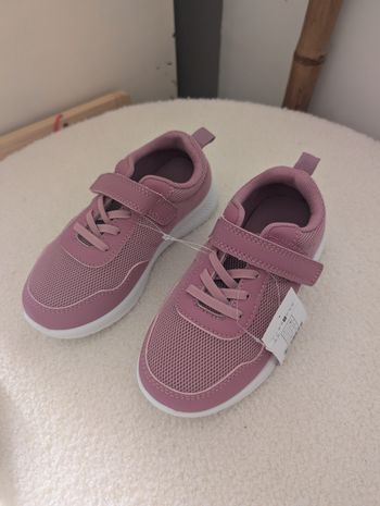 Baskets filles pointure 30 Neuves étiquette