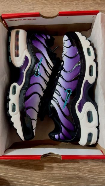 Nike tn violet blanc noir 42