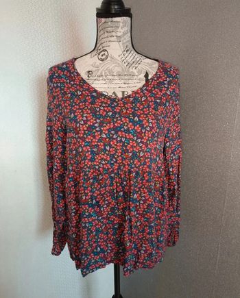 Blouse motif fleurie femme