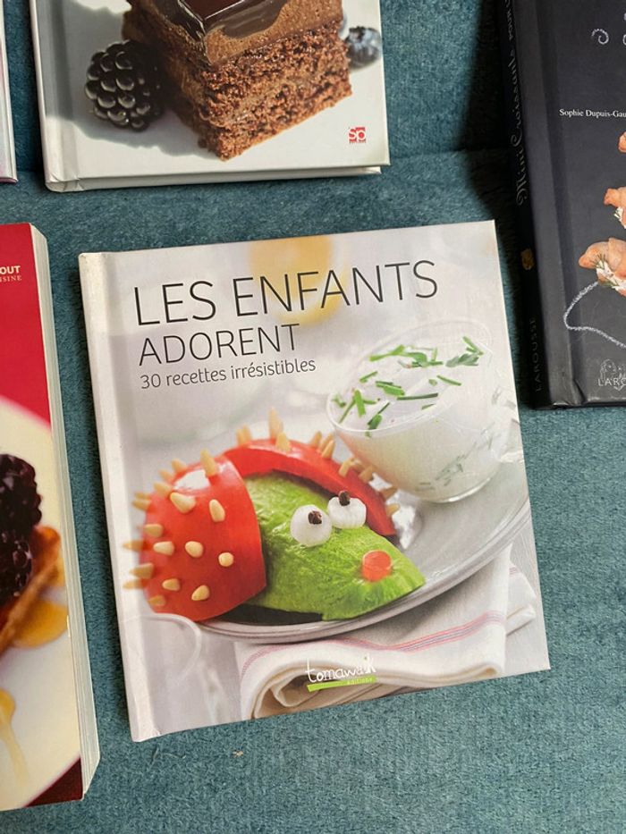 Lot de 7 livres de recettes de cuisine desserts, mini croissant , mug cakes - photo numéro 7