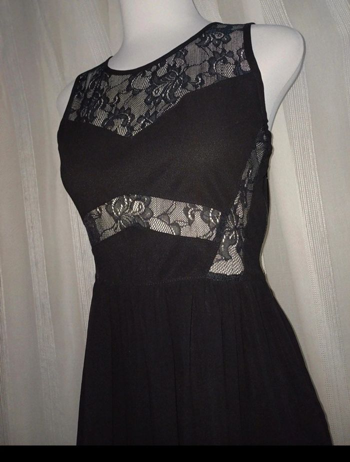 🖤Robes 👗 noir à dentelles 🖤 - photo numéro 3