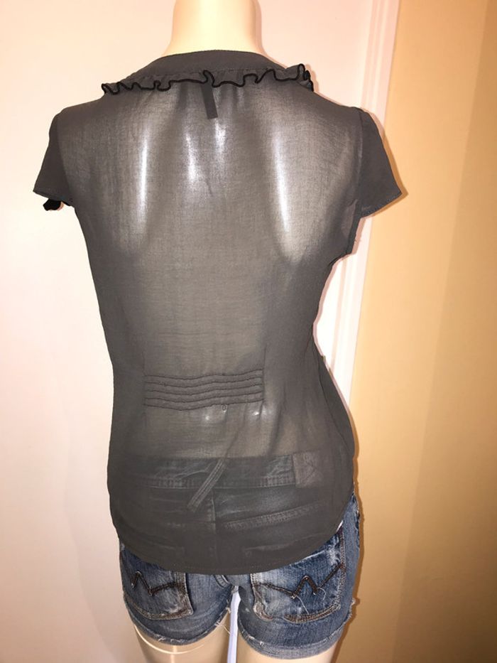 Blouse / chemise / chemisier sans manche grise chic Naf Naf état neuf - photo numéro 2