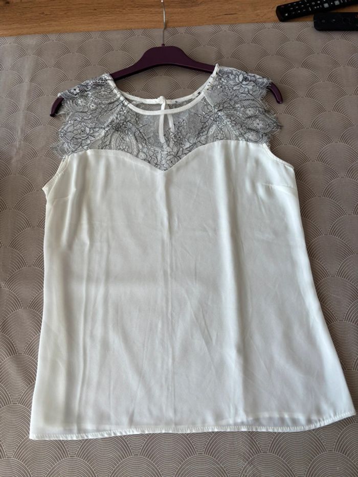 Haut blanc taille S - photo numéro 3