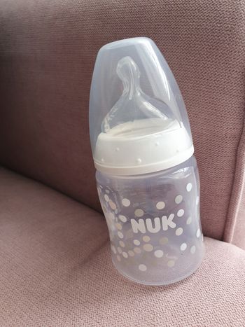 Biberon nuk neuf