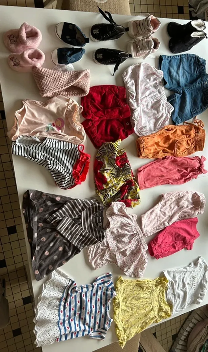 Lot de 53 pièces 6mois - photo numéro 2