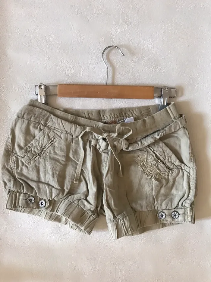 Short kaki Kaporal