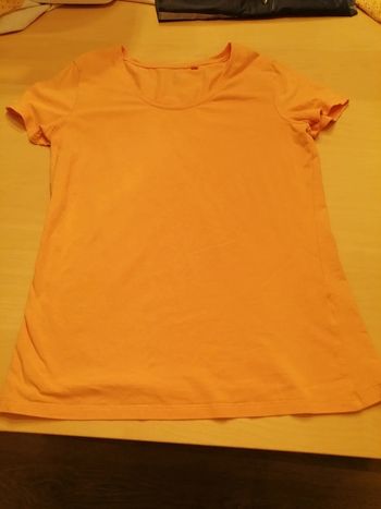 Tee shirt orange
