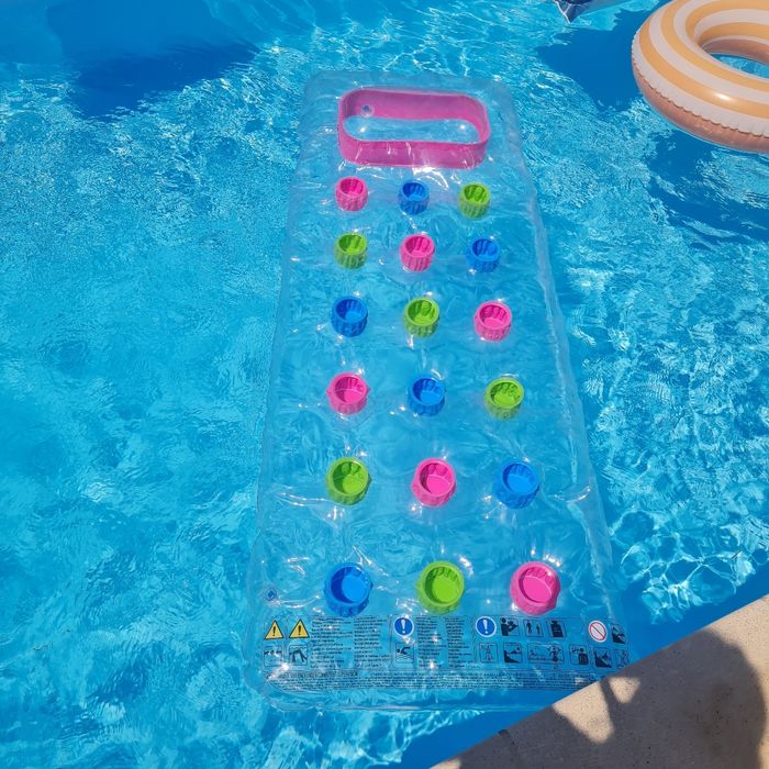 Matelas de piscine