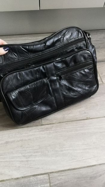 Sac à main noir coutures type patchwork