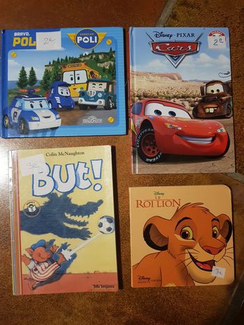 Lot de 4 livres enfant divers Disney cars robocar