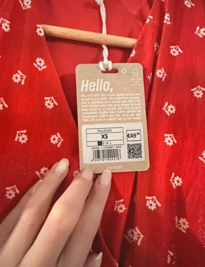 Robe rouge - photo numéro 3