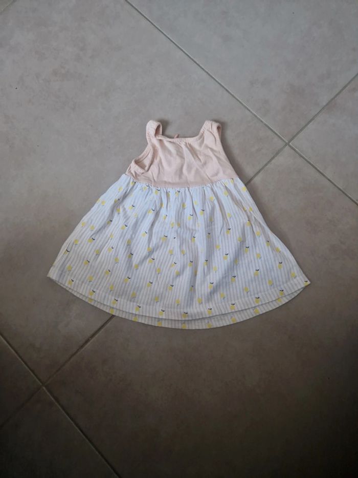Robe 3 mois - photo numéro 2