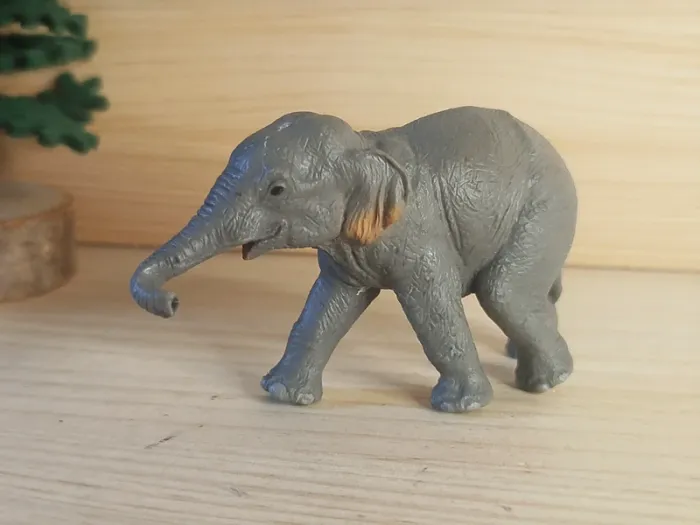 PAPO éléphanteau d'Asie Figurine Animal de la savane - photo numéro 3